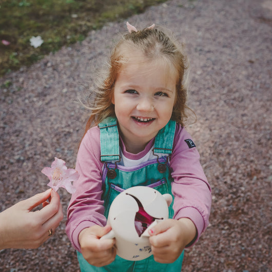 Spill-Proof Silicone Snack Cup for Babies & Toddlers — Easy-Grip Handles