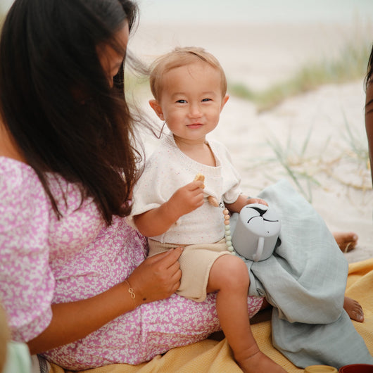 Spill-Proof Silicone Snack Cup for Babies & Toddlers — Easy-Grip Handles