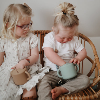 Spill-Proof Silicone Snack Cup for Babies & Toddlers — Easy-Grip Handles
